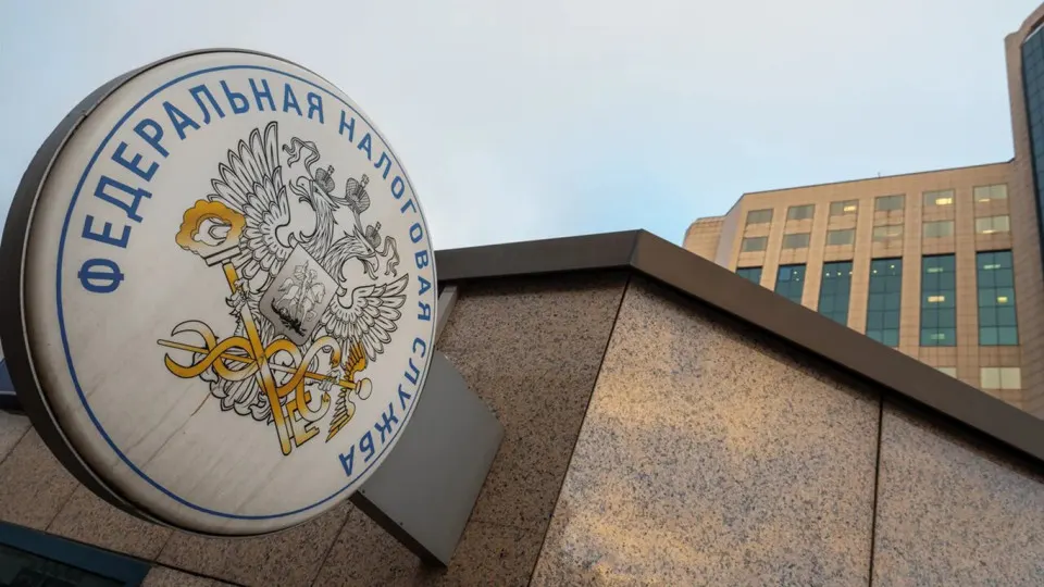 В первом квартале 2026 года налоговые поступления от малого бизнеса и самозанятых на специальных режимах сократились более чем на 20% на фоне ужесточения фискальной политики и роста военных расходов бюджета.