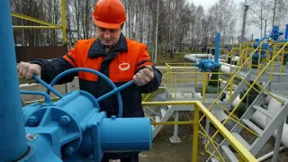 С 1 мая останавливается прокачка казахстанской нефти по нефтепроводу «Дружба» в Европу, что угрожает планам поставок в Германию и Венгрию на фоне дефицита сырья из‑за войны в Иране и блокировки Ормузского пролива.