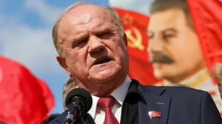 Лидер КПРФ Геннадий Зюганов заявил в Госдуме, что из‑за падения экономики Россию может ожидать ситуация, подобная 1917 году, и отметил, что блогер Виктория Боня публично подняла те же социальные проблемы, о которых коммунисты давно говорили властям.