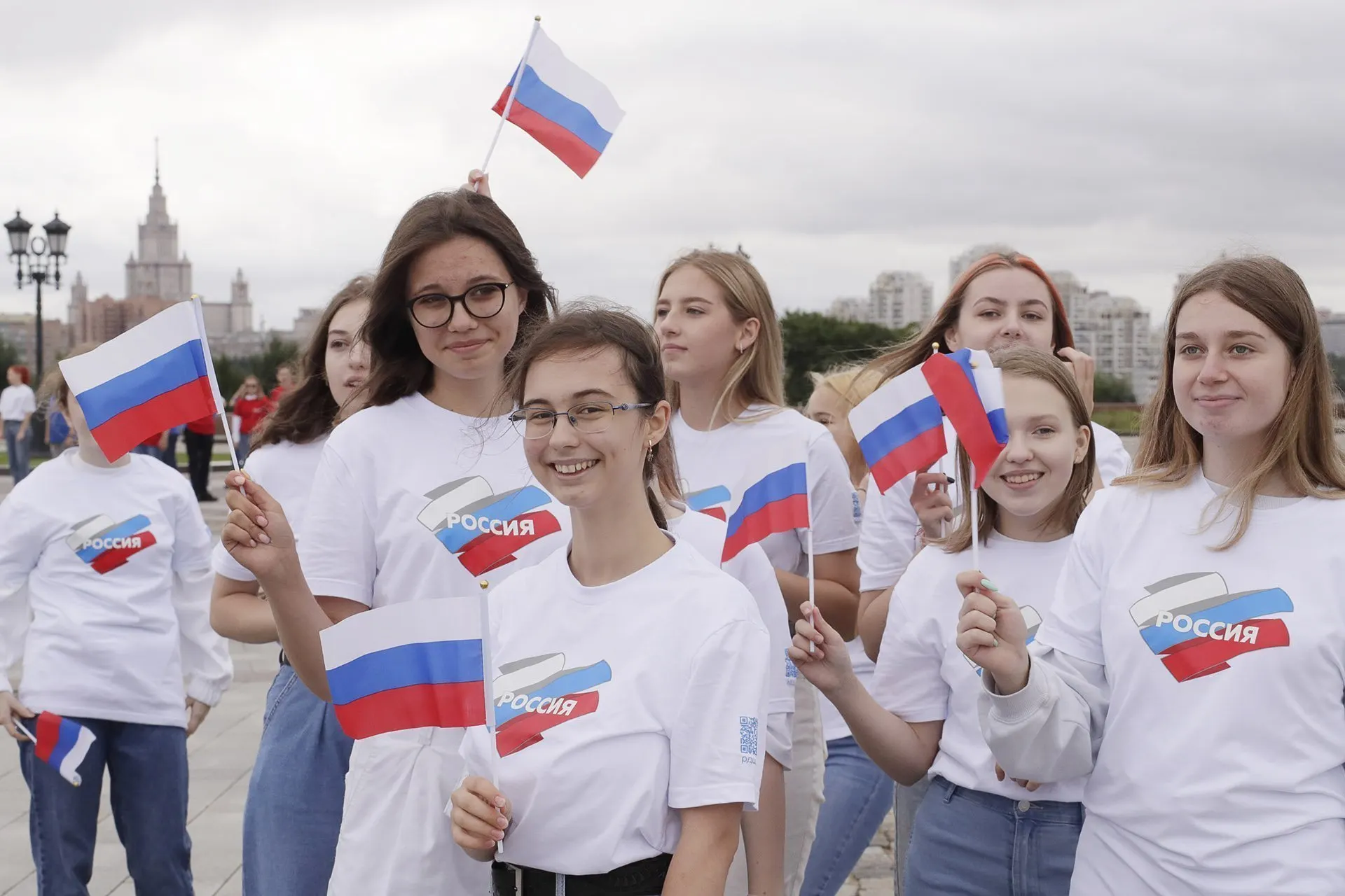 Бюджет одного федерального проекта на 2025–2030 годы превысит сотни миллиардов рублей. Эксперты сомневаются, что методики подсчёта действительно отражают патриотизм граждан.