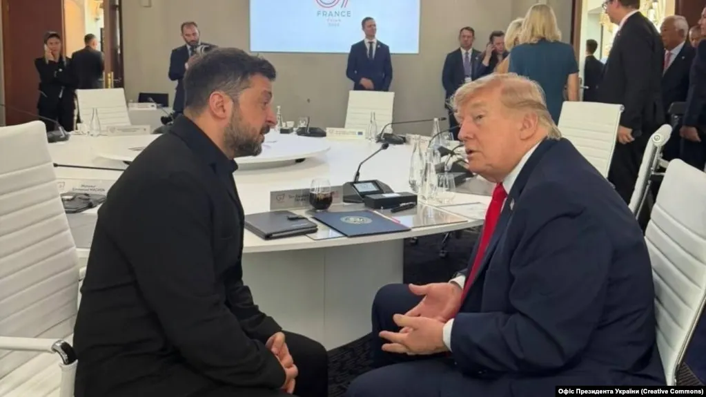 На саммите в Эвиане главы G7 сошлись на необходимости ужесточения санкций против России; обсуждались поставки ПВО и возможные ограничения в нефтегазовой сфере.