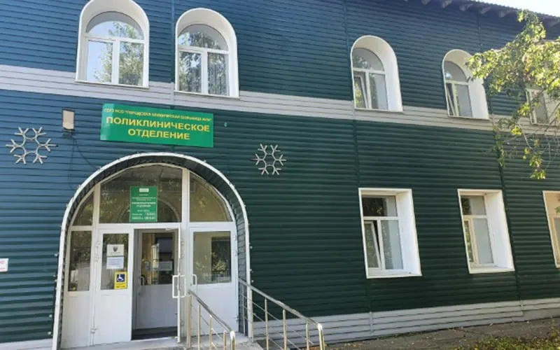 Депутат от Новосибирской области предложил отменить налог на недвижимость для госмедучреждений, чтобы деньги шли на обновление оборудования и ремонт.