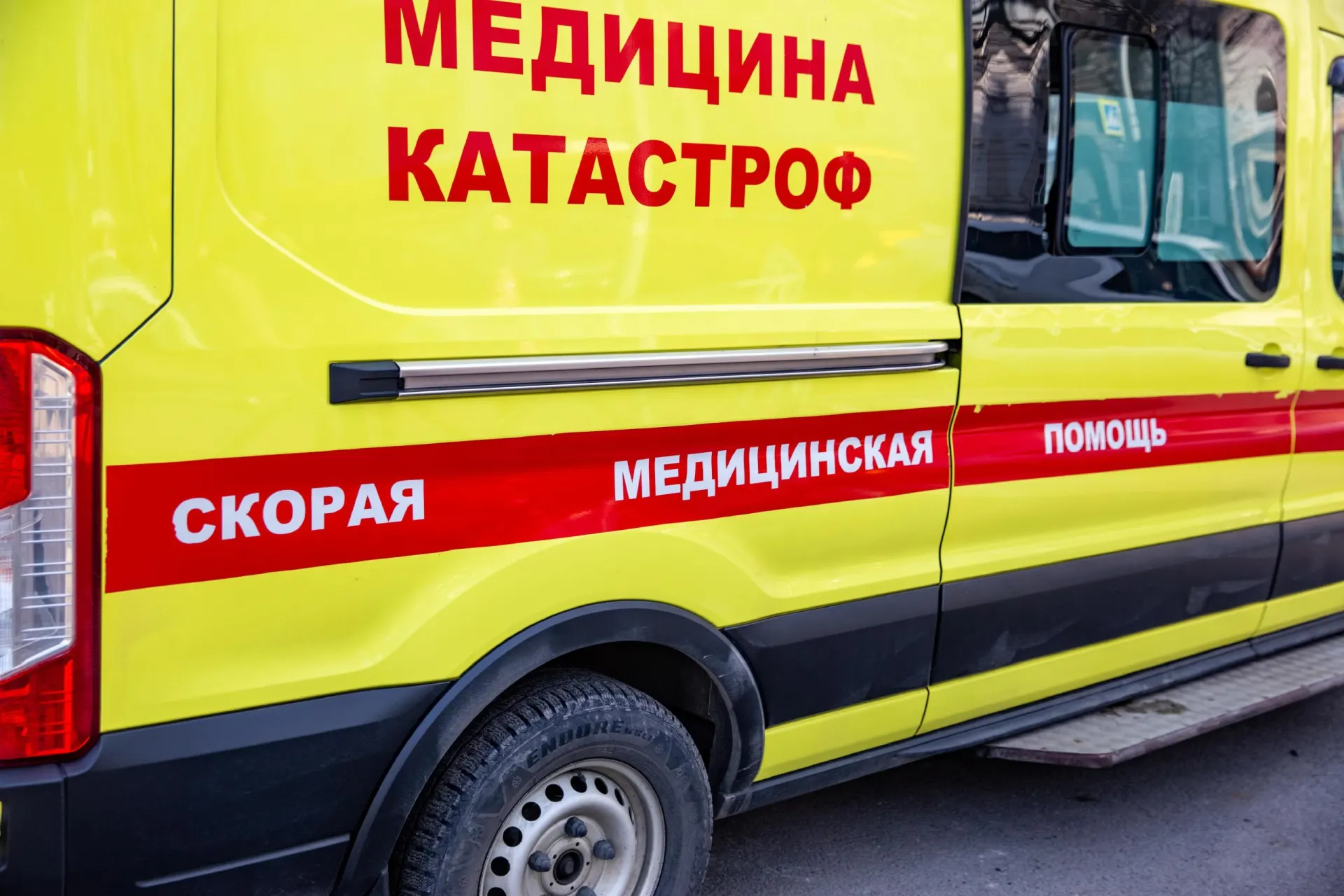 Поезда задерживались, тысячи людей остались без света.