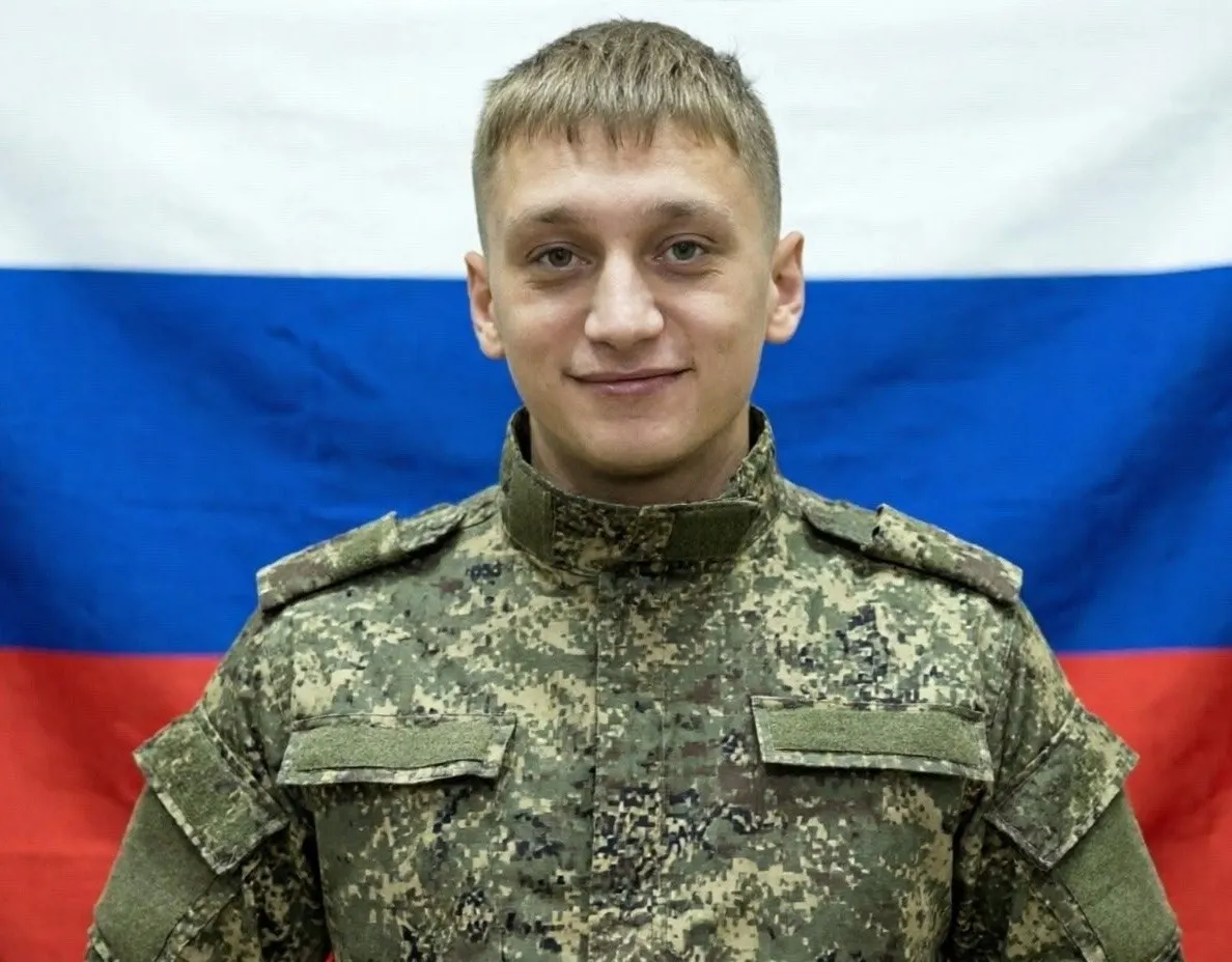 23-летний студент из Бурятии подписал контракт с войсками БПЛА в январе 2026 года и погиб под Луганском в апреле — первый подтверждённый случай гибели призванного по новой программе вербовки.