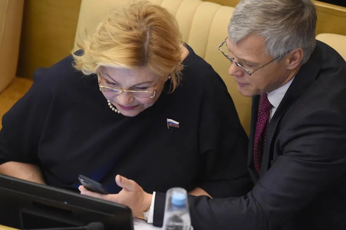 Депутат Госдумы Валерий Гартунг оказался среди двух парламентариев, проголосовавших против осуждения удара по Старобельску — спикер назвал голосование «техническим сбоем» и потребовал проверки.