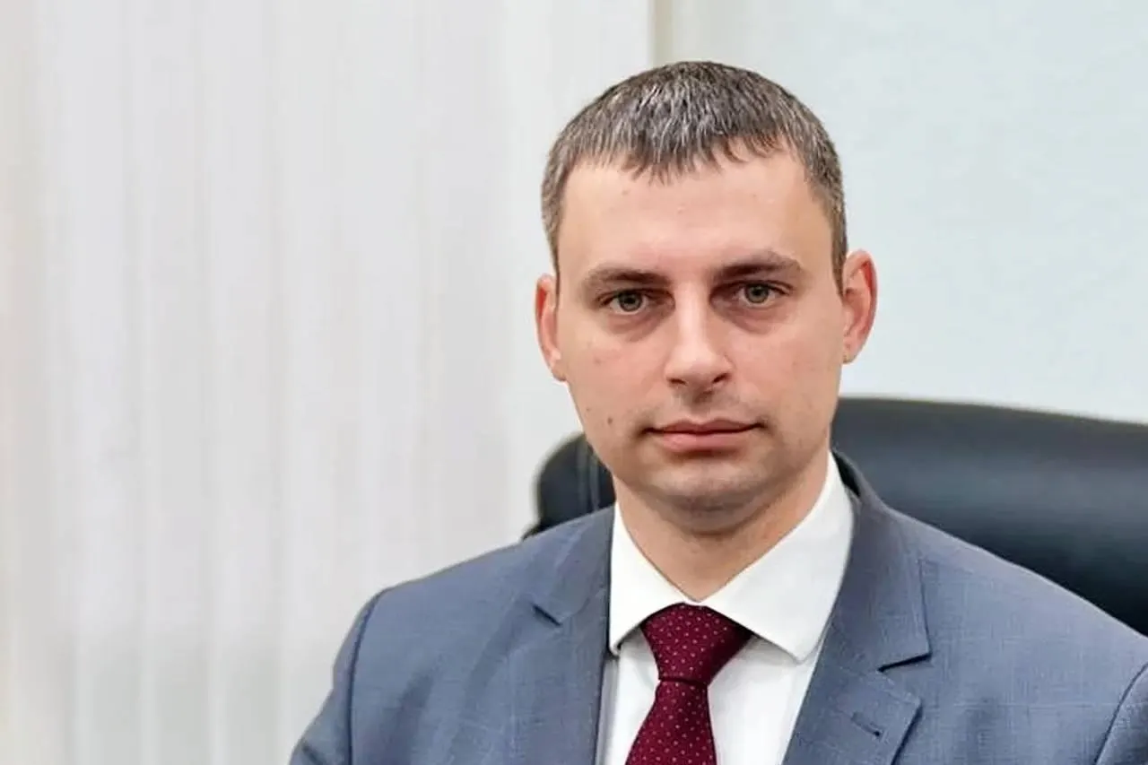 По сведениям нескольких источников, бывший вице‑губернатор Сергей Власов, осуждённый за взятку на 11 лет, пропал без вести во время боёв на территории Украины; его сослуживцы и близкие уверены в его гибели.