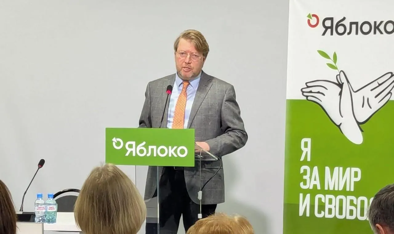 Суд подтвердил решение Выборгского райсуда о штрафе Николаю Рыбакову. Партия намерена обжаловать решение в Конституционном суде.