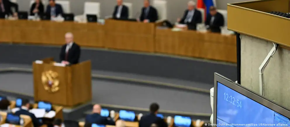 Нижняя палата парламента рассмотрит пакет законов, предлагающий создать публичный реестр уехавших и ввести меры против россиян за границей, осуждённых по ряду административных и политических статей.
