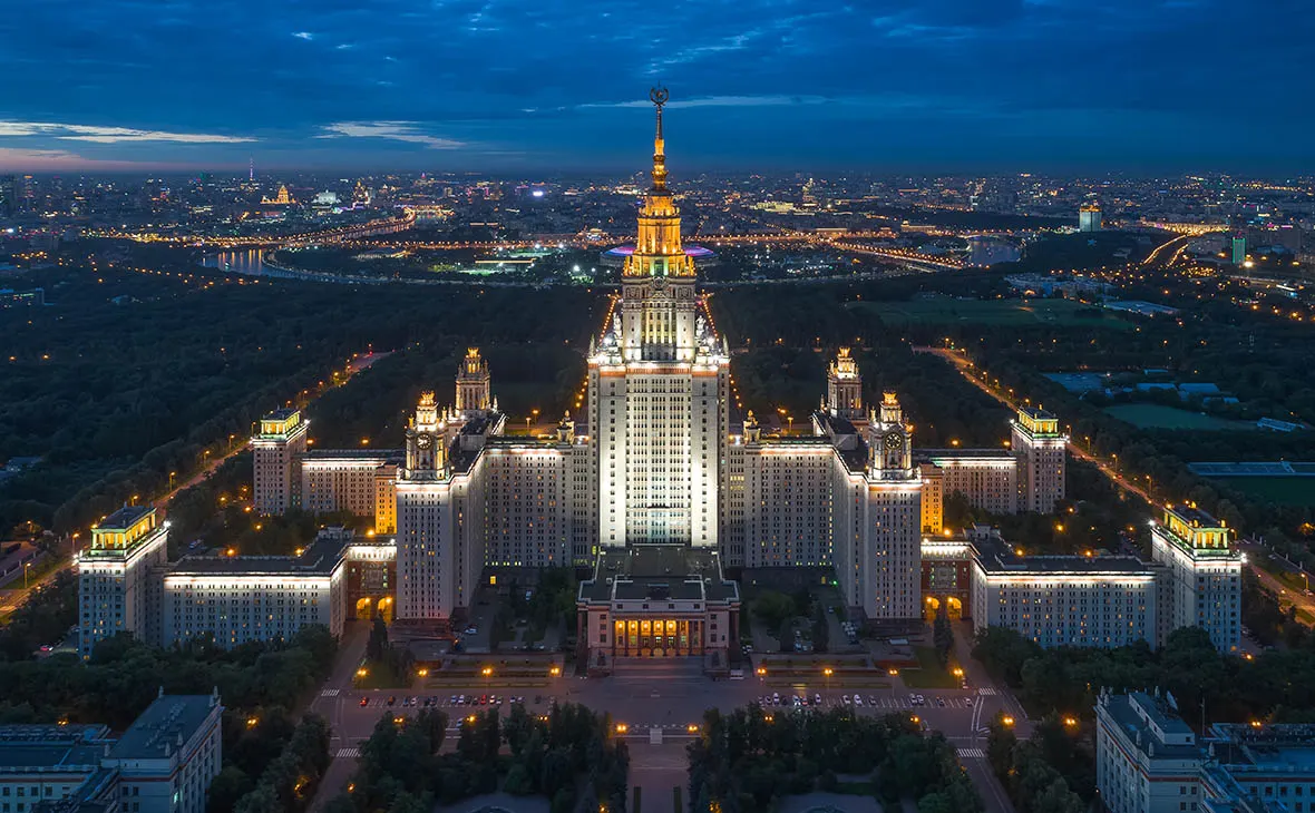 В перечень включены российские университеты и научные центры. В заявлении американского ведомства предупреждают о рисках нецелевого использования средств и угрозе национальной безопасности.
