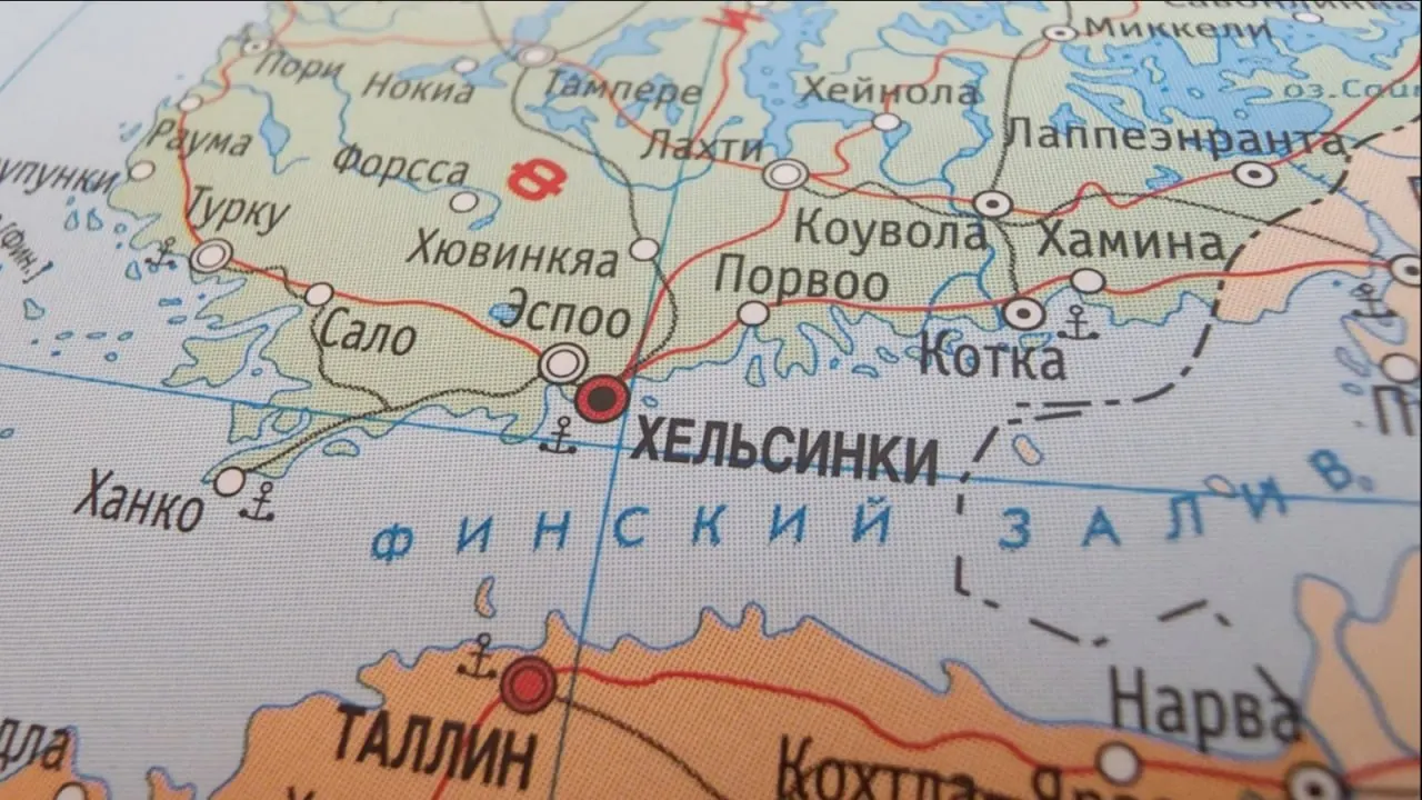 С 1 июля Россия увеличила таможенные тарифы на железнодорожные перевозки в Финляндию в восемь раз. Это делает поставки убыточными — импорт удобрений, покрывавший 10–15% потребностей Финляндии, может остановиться в ближайшие недели.