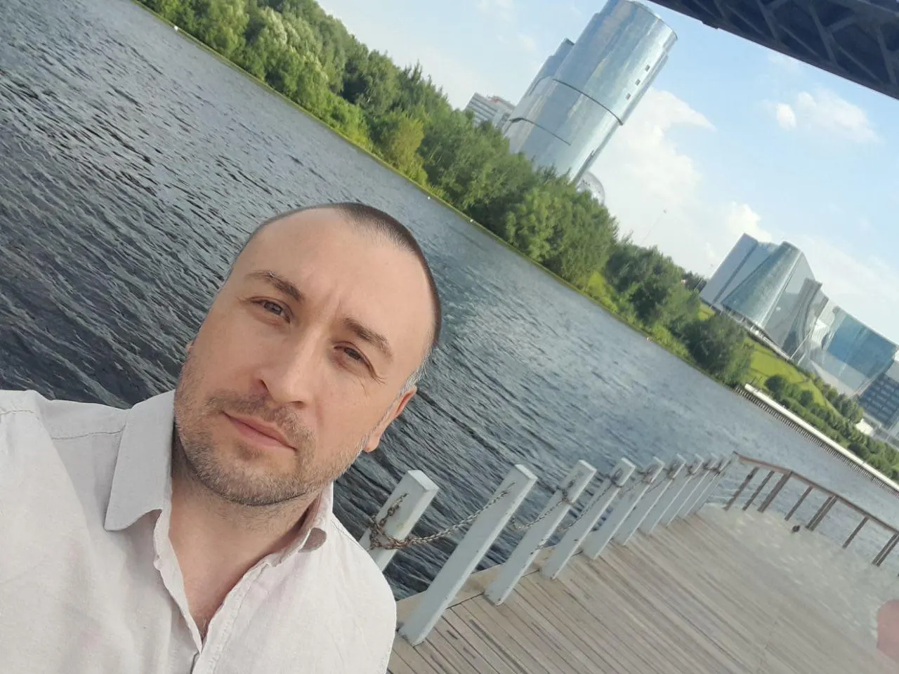 Женщина, увидевшаяся с сыном в СИЗО Краснодара, рассказала о его подавленном состоянии, отсутствии адвоката по соглашению и боится, что он не доживёт до конца продлённого срока содержания под стражей.