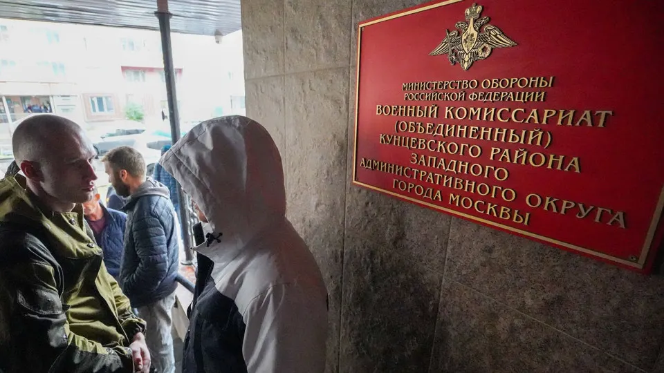 Власти опровергают планы массовой мобилизации; эксперты оценивают риски и последствия для страны.