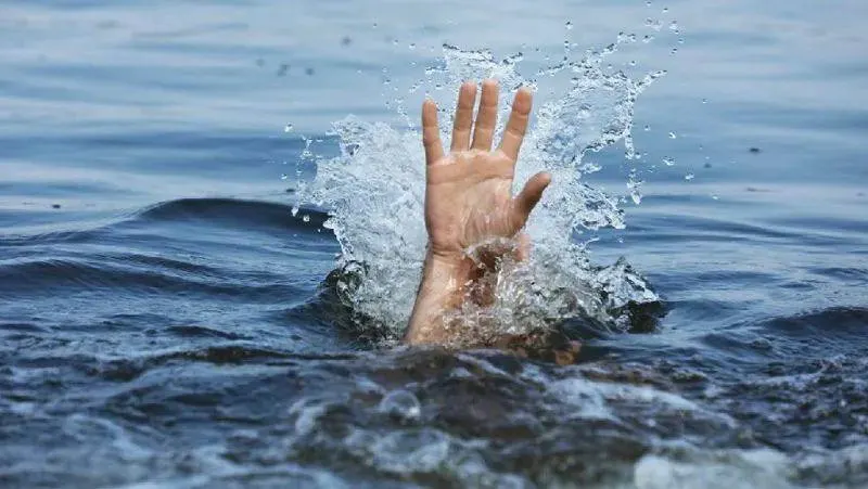14-летний школьник погиб во время тренировки по гребле в Краснодаре; на данный момент официальной информации о происшествии нет.