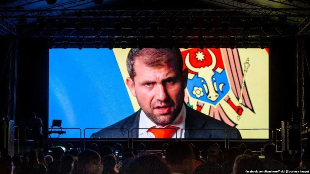 Платежная компания A7, близкая к Кремлю, якобы организовала схему обхода санкций на миллиарды долларов через международные банки и сеть подставных фирм, включая сделки с военной целью.