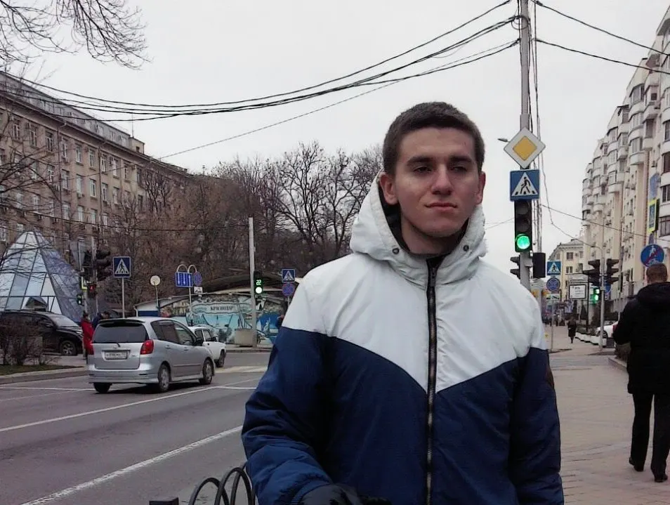 Пикет перед полпредством в Краснодаре превратился в административное наказание: суд вынес 10 суток ареста.