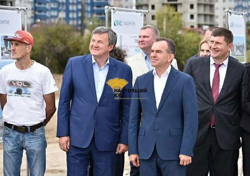 По версии следствия, предприниматель Роман Любименко получил два госконтракта без торгов и поставил 1150 беспилотников «Стрела» с характеристиками, не соответствовавшими заявленным.
