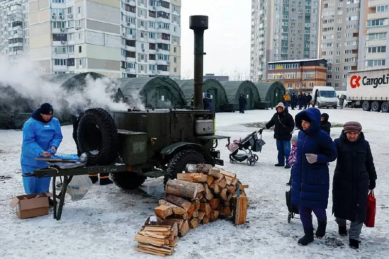 Независимая комиссия ООН заключила, что российские власти систематически атаковали энергетическую инфраструктуру Украины, что квалифицировано как военные преступления и преступления против человечности.